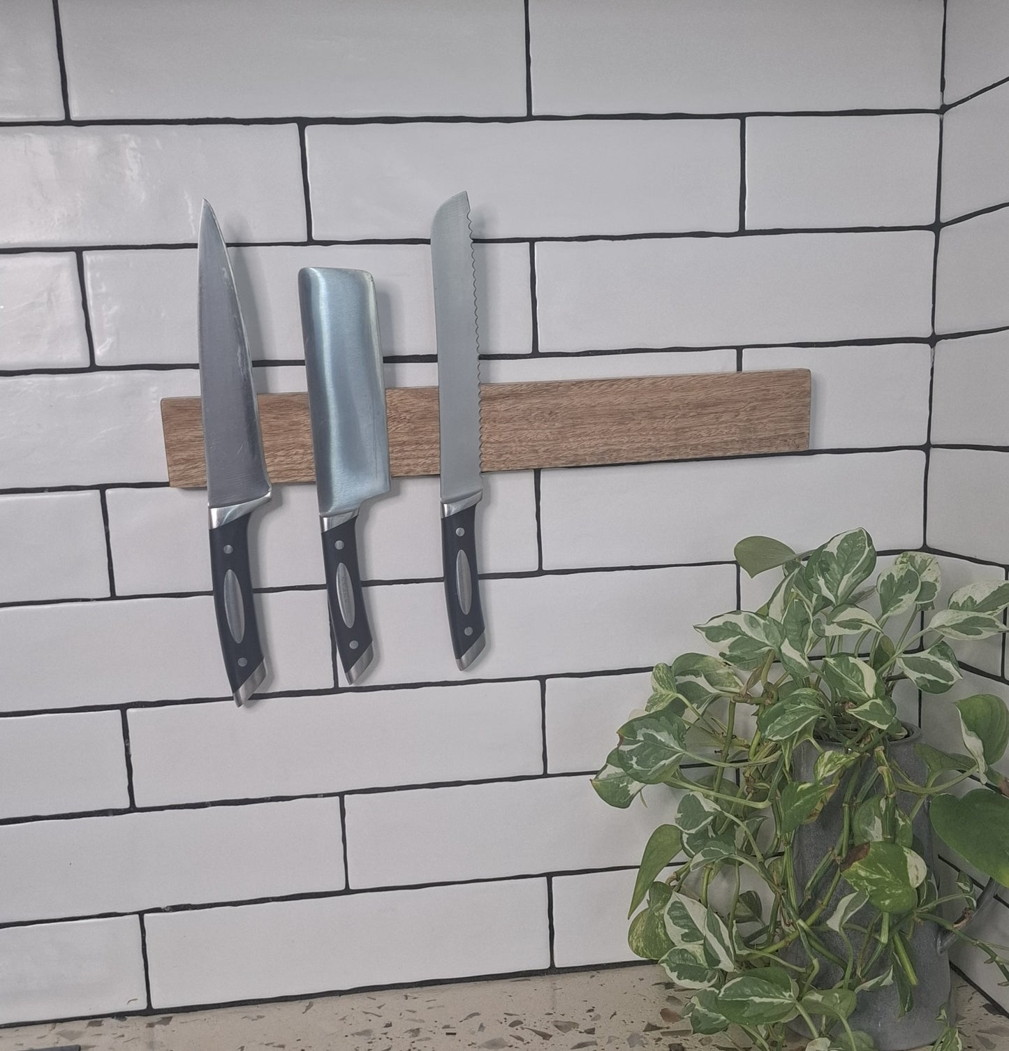 Magnetic Wooden Knife Holder, Handmade Knife Rack with Strong Magnets, Wall-Mounted Knife Strip