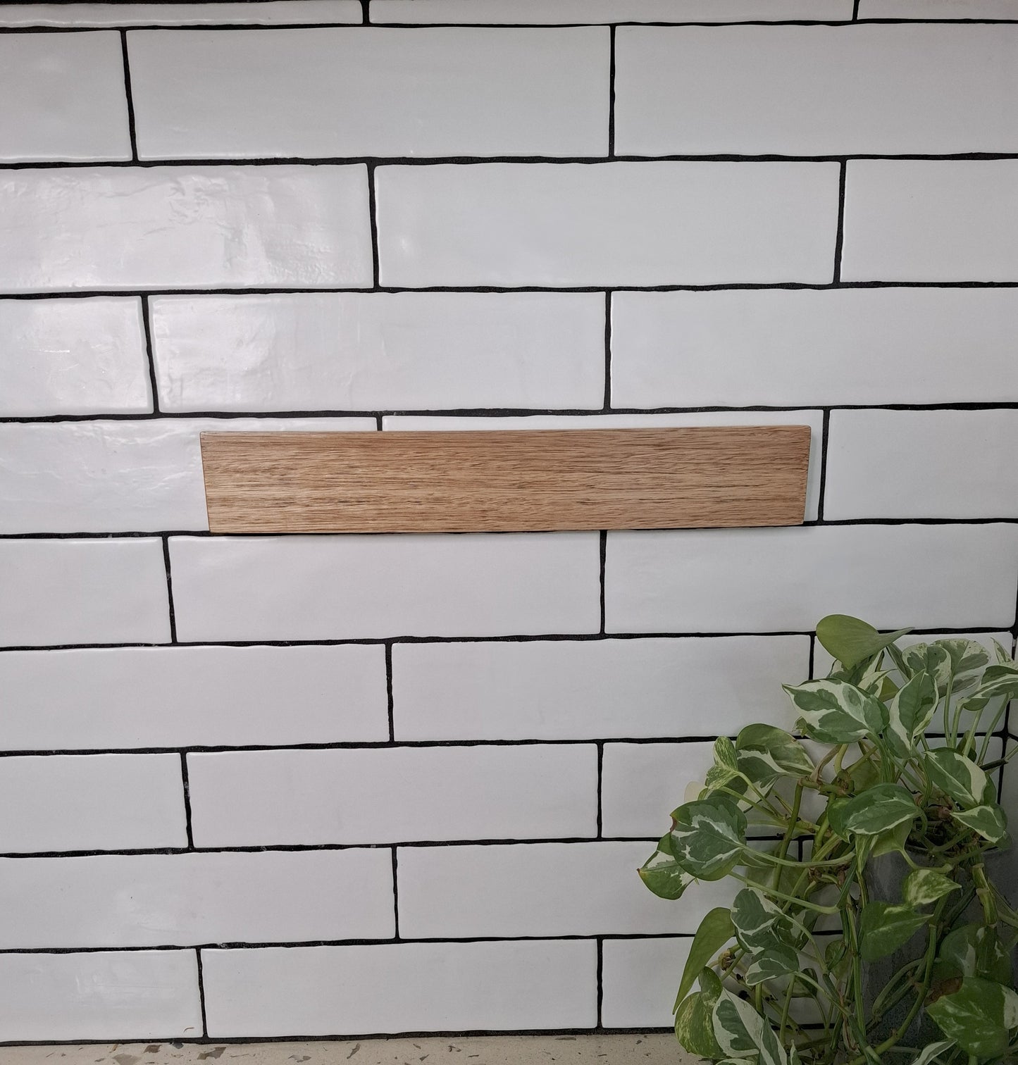 Magnetic Wooden Knife Holder - Handmade Knife Rack with Strong Magnets, Wall-Mounted Knife Strip
