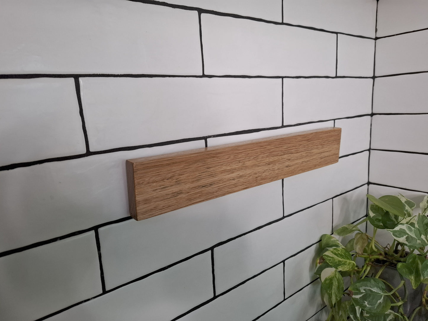 Magnetic Wooden Knife Holder - Handmade Knife Rack with Strong Magnets, Wall-Mounted Knife Strip